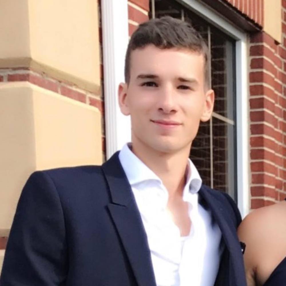 Meet your Posher, Christian
